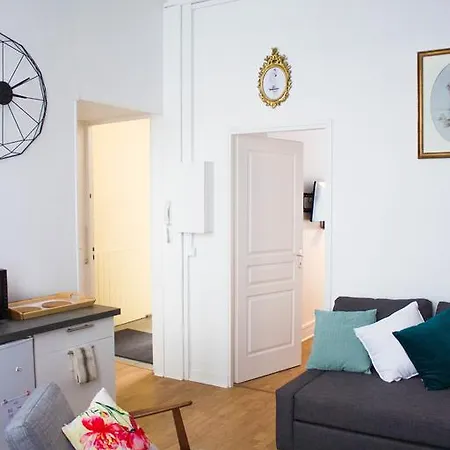 De Jeanne Apartment